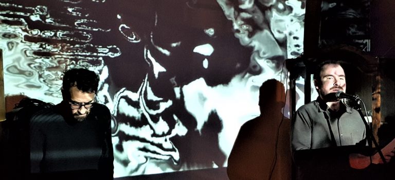 Rubén Martín + Primo Gabbiano, música & Visual Pal, video, en LaBerint 22, Barcelona, 27-1-2018 Rubén Martín + Primo Gabbiano, música & Visual Pal, video, en LaBerint 22, Barcelona, 27-1-2018