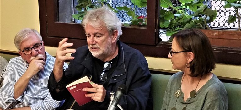 Vespertina # 2 amb Antoni Clapés i Esther Zarraluqui; Lectura de poemes i tertúlia al Caffè San Marco, 24-5-2018. Vespertina # 2 amb Antoni Clapés i Esther Zarraluqui; Lectura de poemes i tertúlia al Caffè San Marco, 24-5-2018.