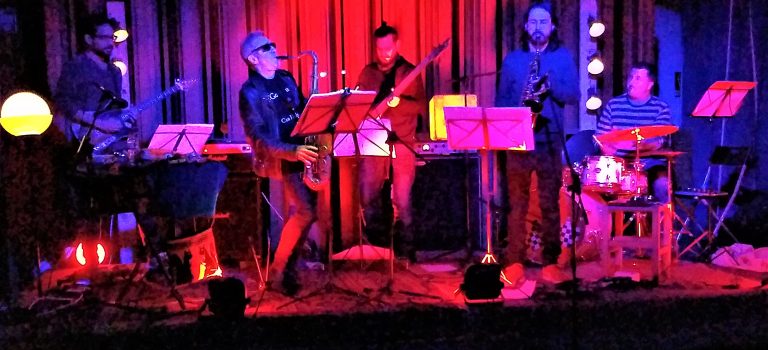 Mars Williams presents an Ayler Xmas!!! at El Pumarejo, Barcelona, 10-12-2019. Mars Williams presents an Ayler Xmas!!! at El Pumarejo, Barcelona, 10-12-2019.